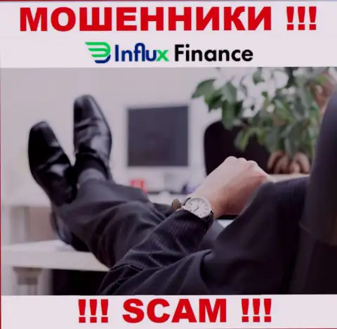 На web-ресурсе InFluxFinance Pro не указаны их руководители - мошенники без всяких последствий крадут депозиты